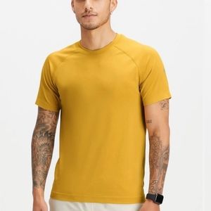 New fabletics shortsleeve the training day tee combat gold Large men's